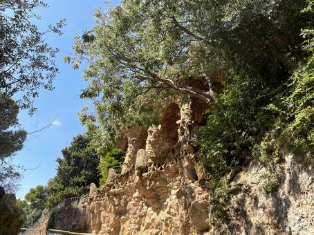 グエル公園の高架回廊(バルセロナ) グエル公園の高架回廊(バルセロナ) バルセロナ,スペイン,グエル公園の写真素材