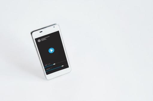 スマートフォンの動画再生画面 スマートフォンの動画再生画面 スマートフォン,動画再生,画面の写真素材