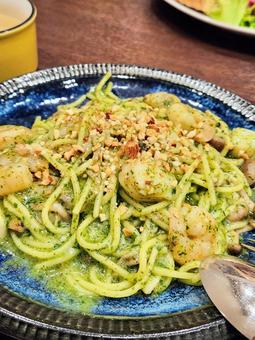 魚介のジェノベーゼ(接写) 魚介のジェノベーゼ(接写) パスタ,ジェノベーゼ,ホタテの写真素材