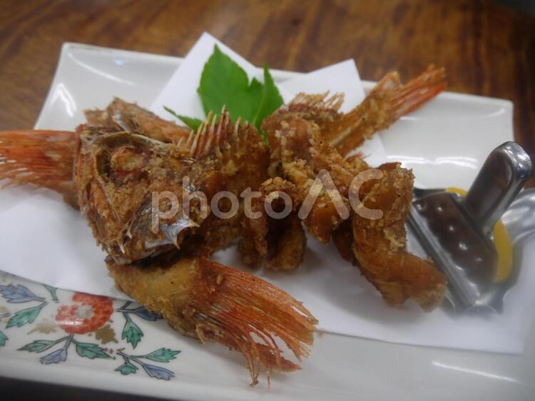 魚の揚げ物 カサゴ,唐揚げ,魚の写真素材
