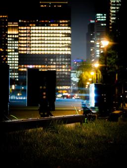 闇夜に輝く都市の光景 夜景,都市,街並みの写真素材