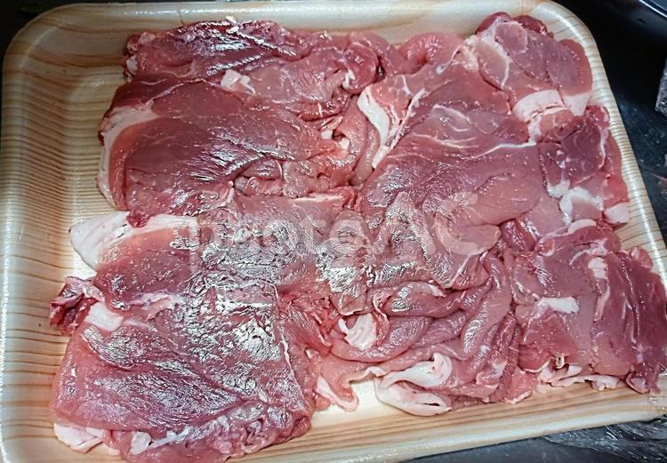 豚切り落とし肉 豚肉,切り落とし,食べ物の写真素材