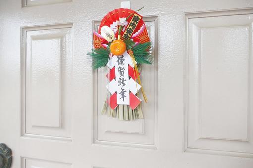 正月飾り 正月飾り,玄関飾り,しめ飾りの写真素材
