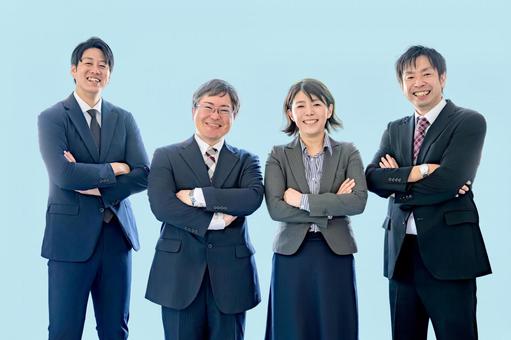 腕組みしたビジネスチーム 腕組みしたビジネスチーム ビジネスチーム,ビジネスパーソン,企業の写真素材