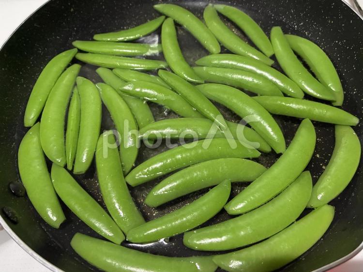 鮮やかスナップエンドウ スナップエンドウ,野菜,豆の写真素材