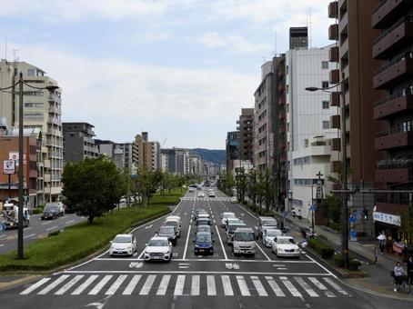 国道9号五条壬生川交差点2 国道9号,五条通,京都市の写真素材