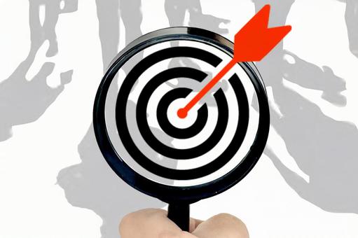 ビジネスターゲットと虫眼鏡 ターゲット,探す,ニーズの写真素材