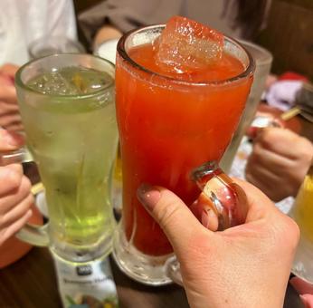 女子会の乾杯 トマト酎ハイ 女子会の乾杯 トマト酎ハイ 女子会,乾杯,トマト酎ハイの写真素材