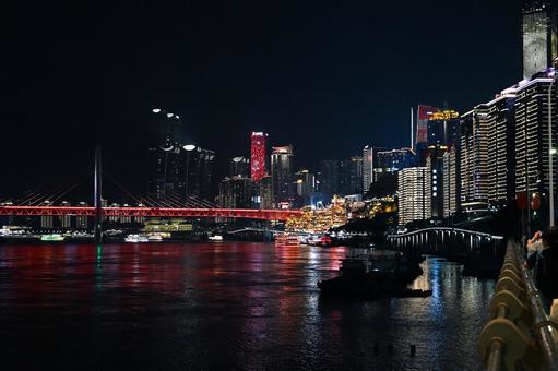 重慶夜景・嘉陵江と千廝門大橋 重慶,夜景,嘉陵江の写真素材