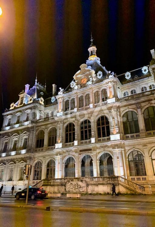 リヨン証券取引所 夜景,リヨン,フランスの写真素材