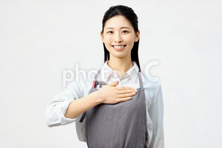 主婦　家事代行　エプロン　信頼 主婦,エプロン,お母さんの写真素材
