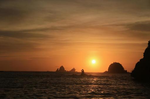 大田子海岸の美しい夕景 大田子海岸の美しい夕景の写真