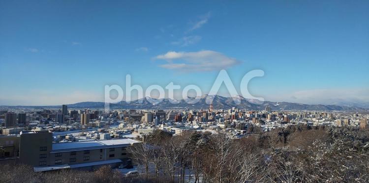 展望台から見下ろす街並み 青空,快晴,早朝の写真素材
