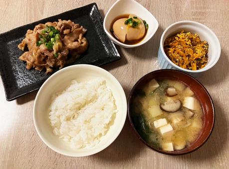 手作りの夕ご飯 手作りの夕ご飯 夕ご飯,夕食,晩ご飯の写真素材