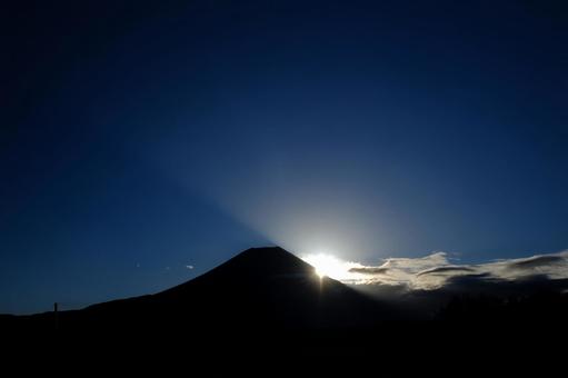 富士山から朝日 富士山から朝日 富士山,日の出,朝日の写真素材