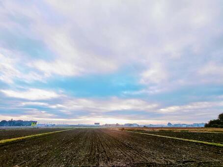 2025.11月中旬栃木県朝焼け6時の空 朝焼け,栃木県,芳賀町の写真素材