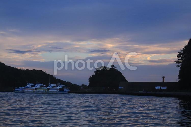 仁科港から見た美しい夕景 夕景,美しい,仁科港の写真素材