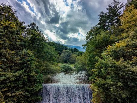 烏川渓谷緑地の清流と滝 清流,ハイキング,マイナスイオンの写真素材