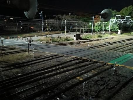 跨線橋から見る宮田前踏切 jr,jr貨物,jr東日本の写真素材