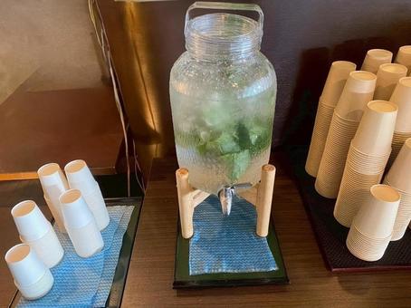 ウォーターサーバー ウォーターサーバー,水,飲料水の写真素材