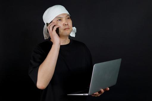 作業中の男性 作業中の男性の写真