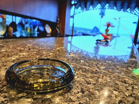 喫煙ルーム・灰皿の写真