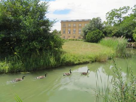ヴェルサイユ宮殿の小トリアノン宮殿 小トリアノン宮殿,プチ・トリアノン,ヴェルサイユ宮殿の写真素材