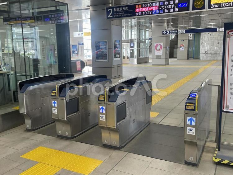 つくばエクスプレス 万博記念公園前駅 つくばエクスプレス,万博記念公園前駅,駅の写真素材