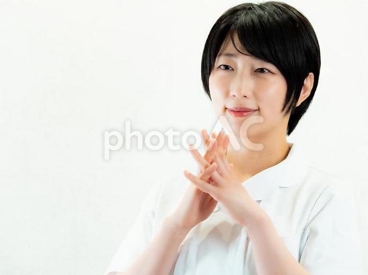 06：看護師のアップ【白バック】 ナース,看護師,看護婦の写真素材