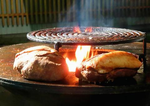 ローストチキン ローストチキン 丸焼き,焼肉,焼き肉の写真素材
