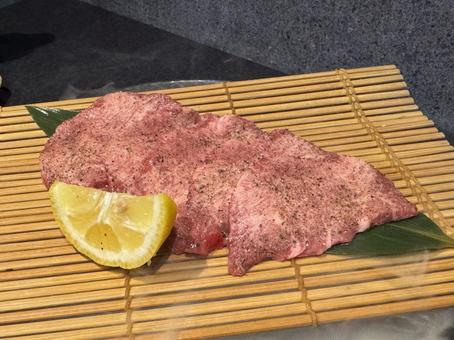Photo, ox tongue, tan, grilled meat, 