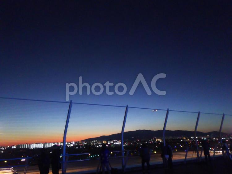 夕暮れ 日暮れ,都市,空の写真素材