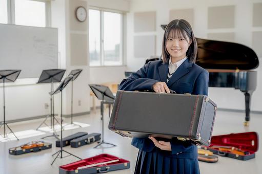 吹奏楽部 吹奏楽部 女子高生,制服,学生の写真素材