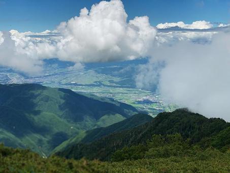 山から見おろす町並 山から見おろす町並の写真