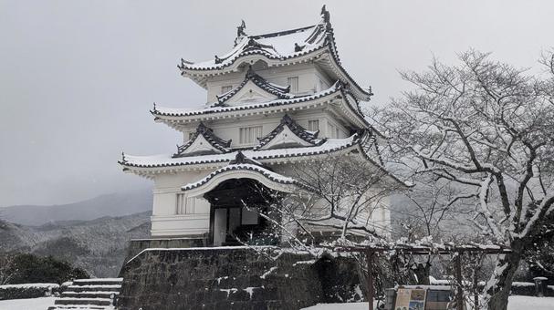雪の宇和島城天守 雪の宇和島城天守 城,城山,宇和島城の写真素材