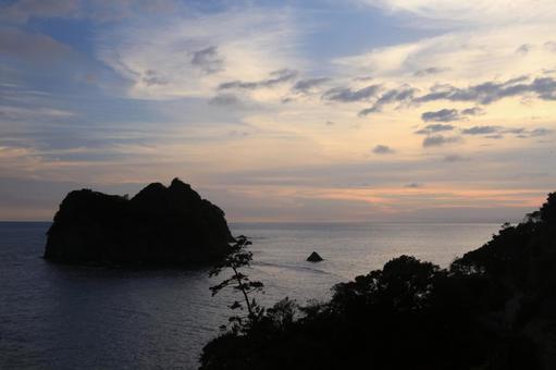 A beautiful sunset from Nishiizu hot spring town, JPG
