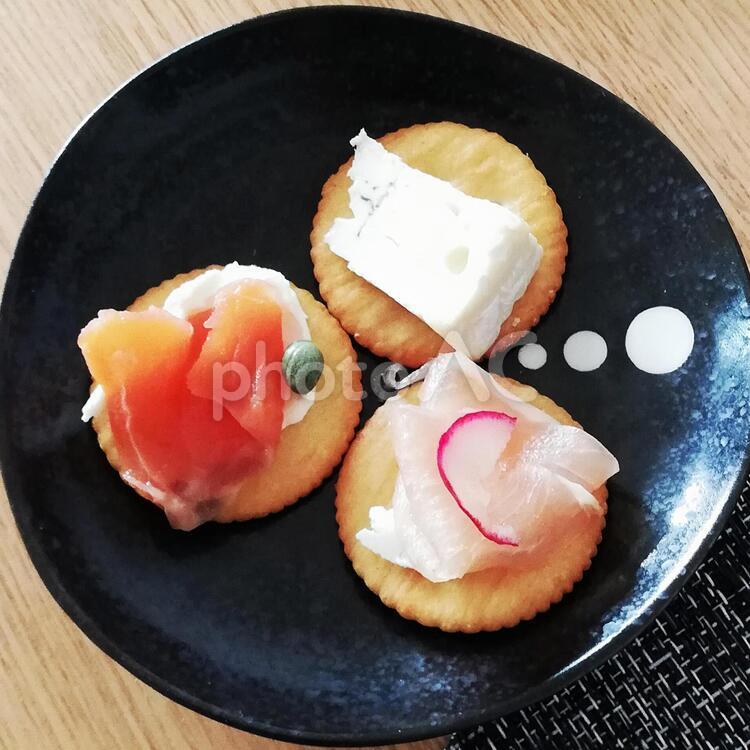 おやつ　スナック　ビスケット　ちょい食べ　食べ物　オシャレ おやつ,スナック,ビスケットの写真素材