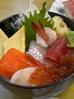 海鮮丼 海鮮丼 海鮮丼,刺身,いくらの写真素材