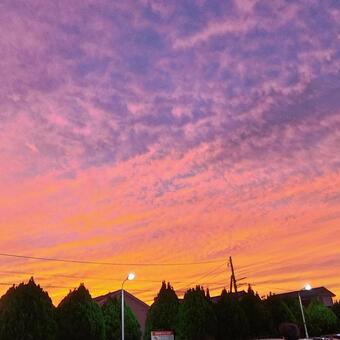 秋の夕暮れ～綺麗な空～ 夕暮れ,雲,絶景の写真素材