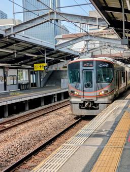 大阪の電車 大阪の電車 駅,大阪城公園駅,大阪の写真素材