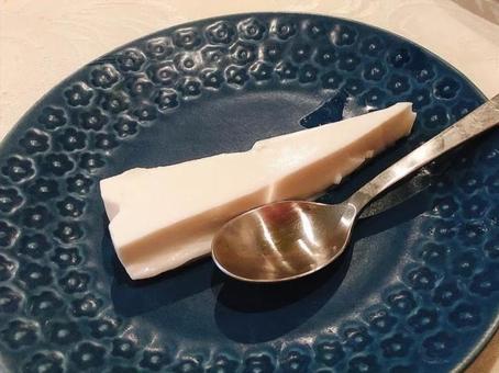 Tokyo, Rare Cheesecake Dessert, JPG
