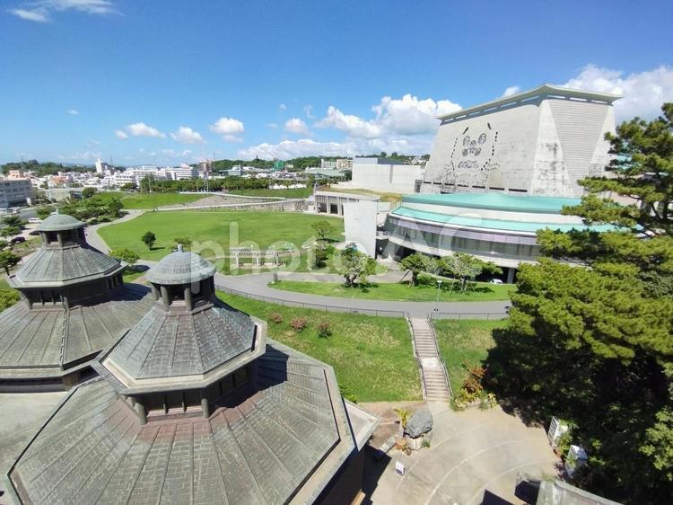 沖縄県浦添市美術館2 美術館,浦添市,円形屋根の写真素材