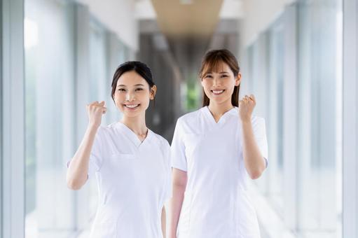 看護師の若い女性 看護師の若い女性 看護師,病院,医療の写真素材