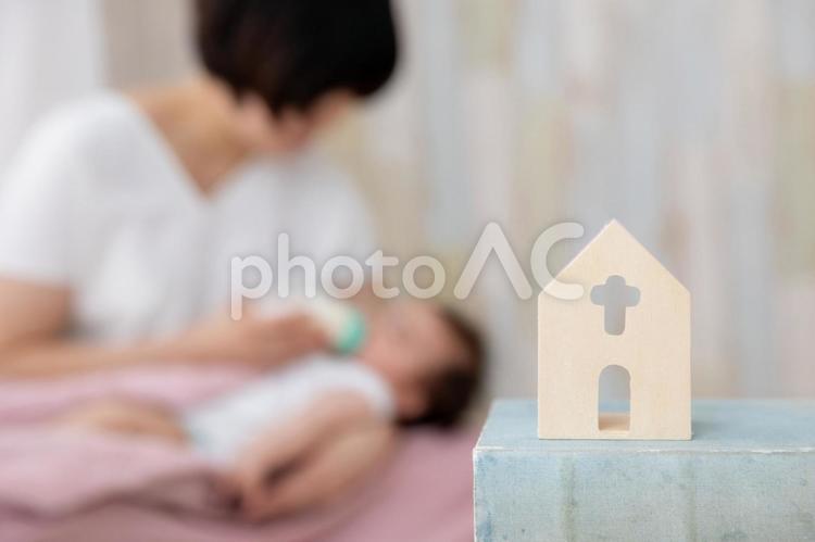 病院と赤ちゃん 赤ちゃん,病院,健康診査の写真素材