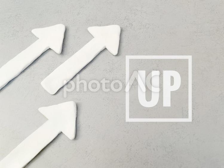 アップ、上向き（明るめ） ポジティブ,右肩上がり,アップの写真素材