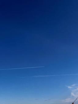 飛行機雲 飛行機雲の写真