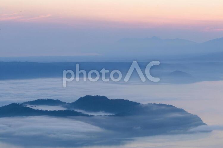 北海道津別峠の美しい雲海と日の出 北海道,雲海,津別峠の写真素材