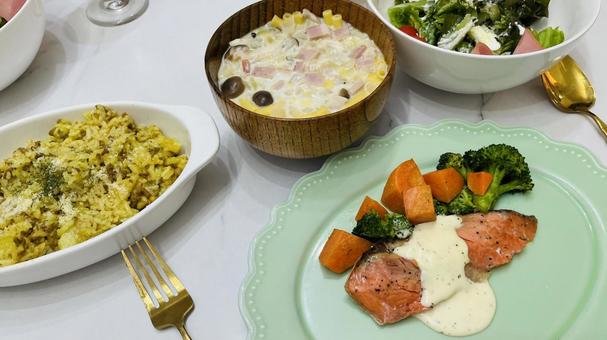 ごちそうパーティー ランチ,ディナー,家の写真素材