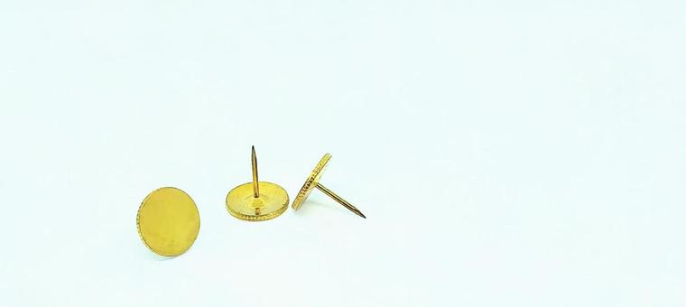 Photo, painting, push pin, gold, 