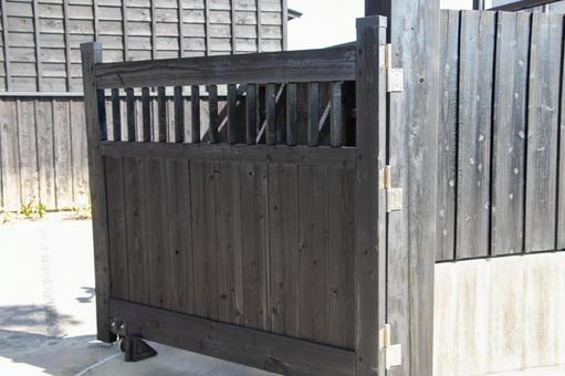 木の門 木の門,門,扉の写真素材